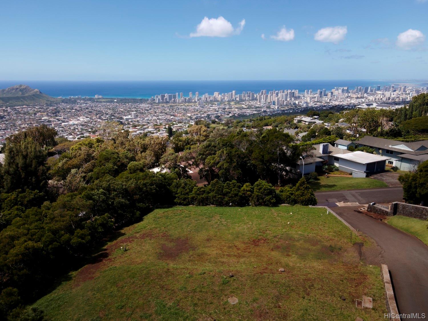4967 Maunalani Circle Unit C Honolulu HI 96816 listed 05042021