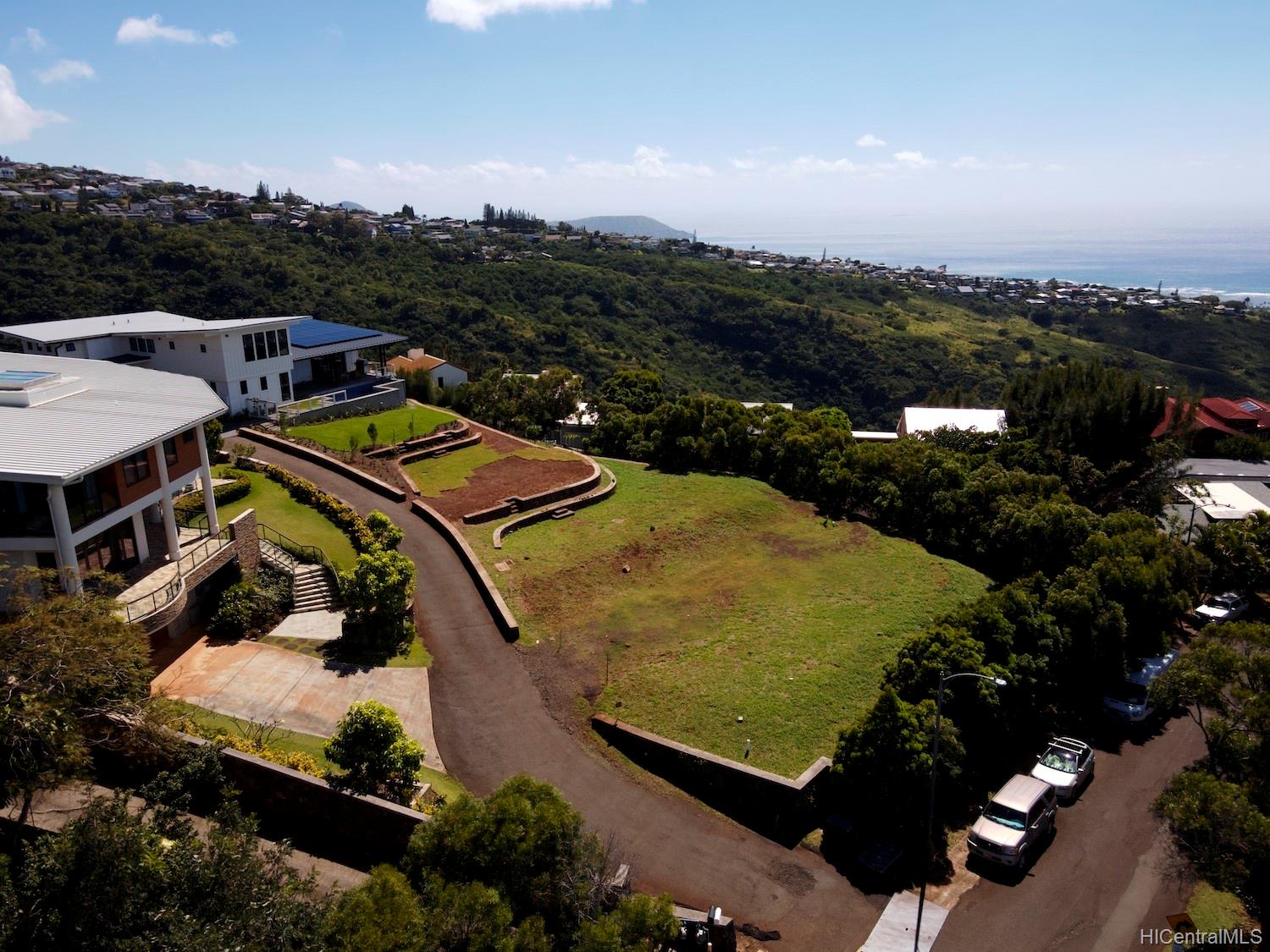 4967 Maunalani Circle Unit C Honolulu HI 96816 listed 05042021