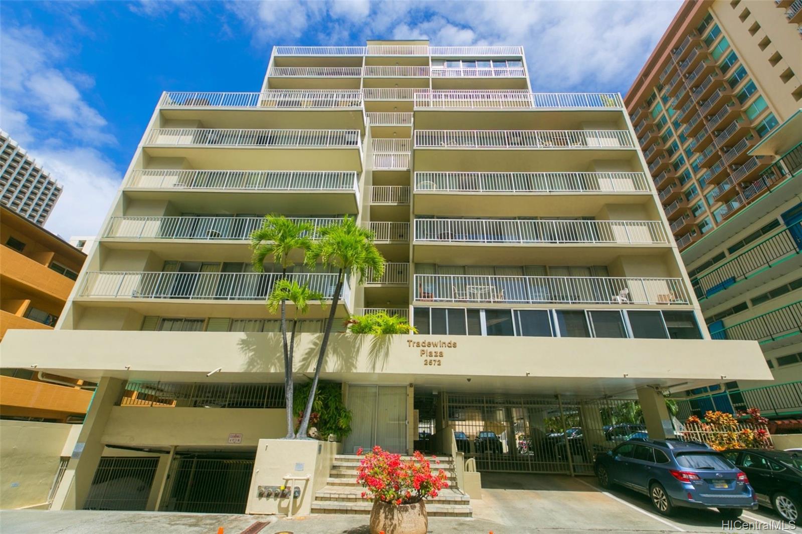 Tradewinds Plaza 2572 Lemon Road Unit 607 Honolulu HI 96815 sold on 04