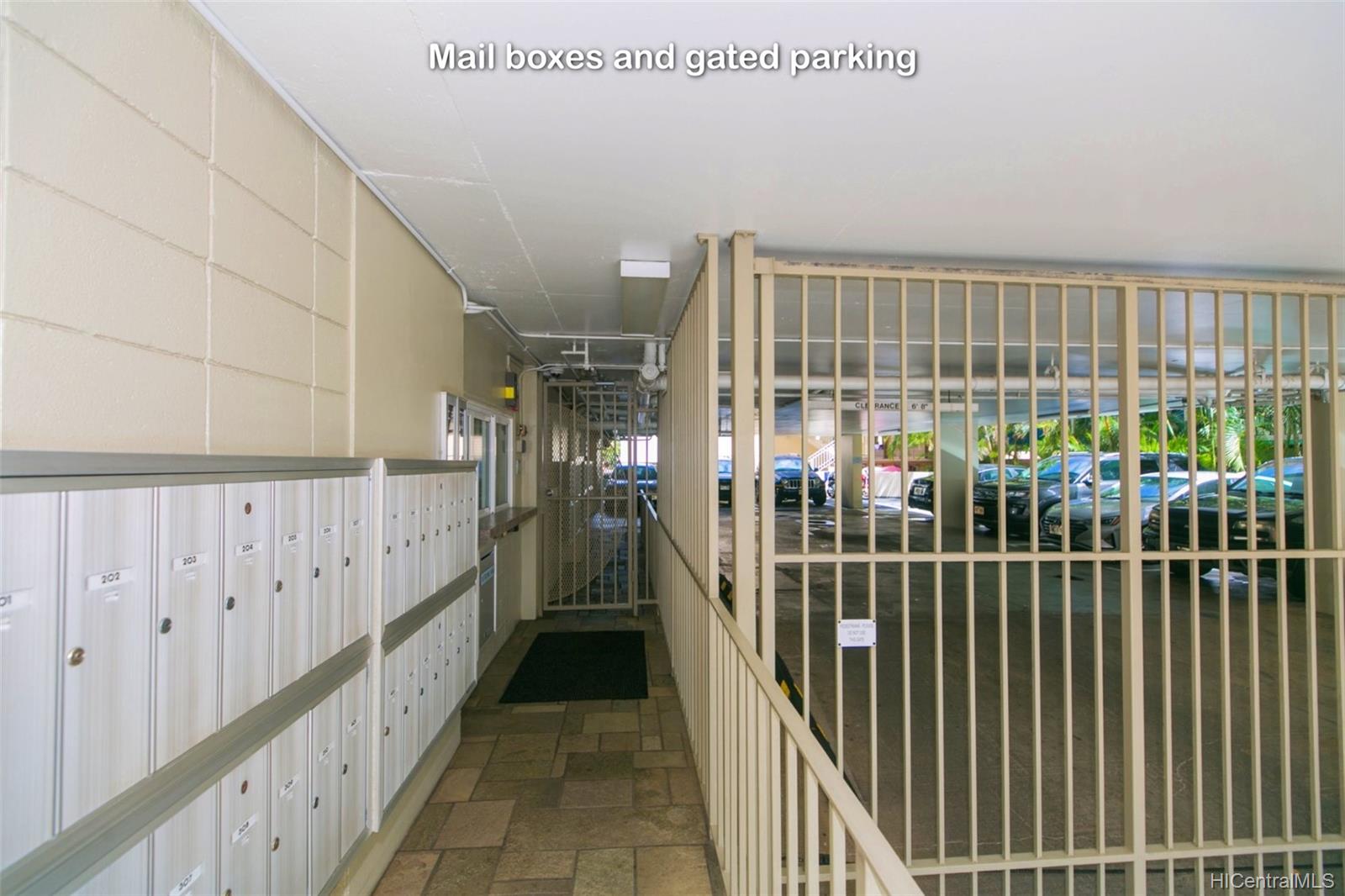 Tradewinds Plaza 2572 Lemon Road Unit 607 Honolulu HI 96815 sold on 04