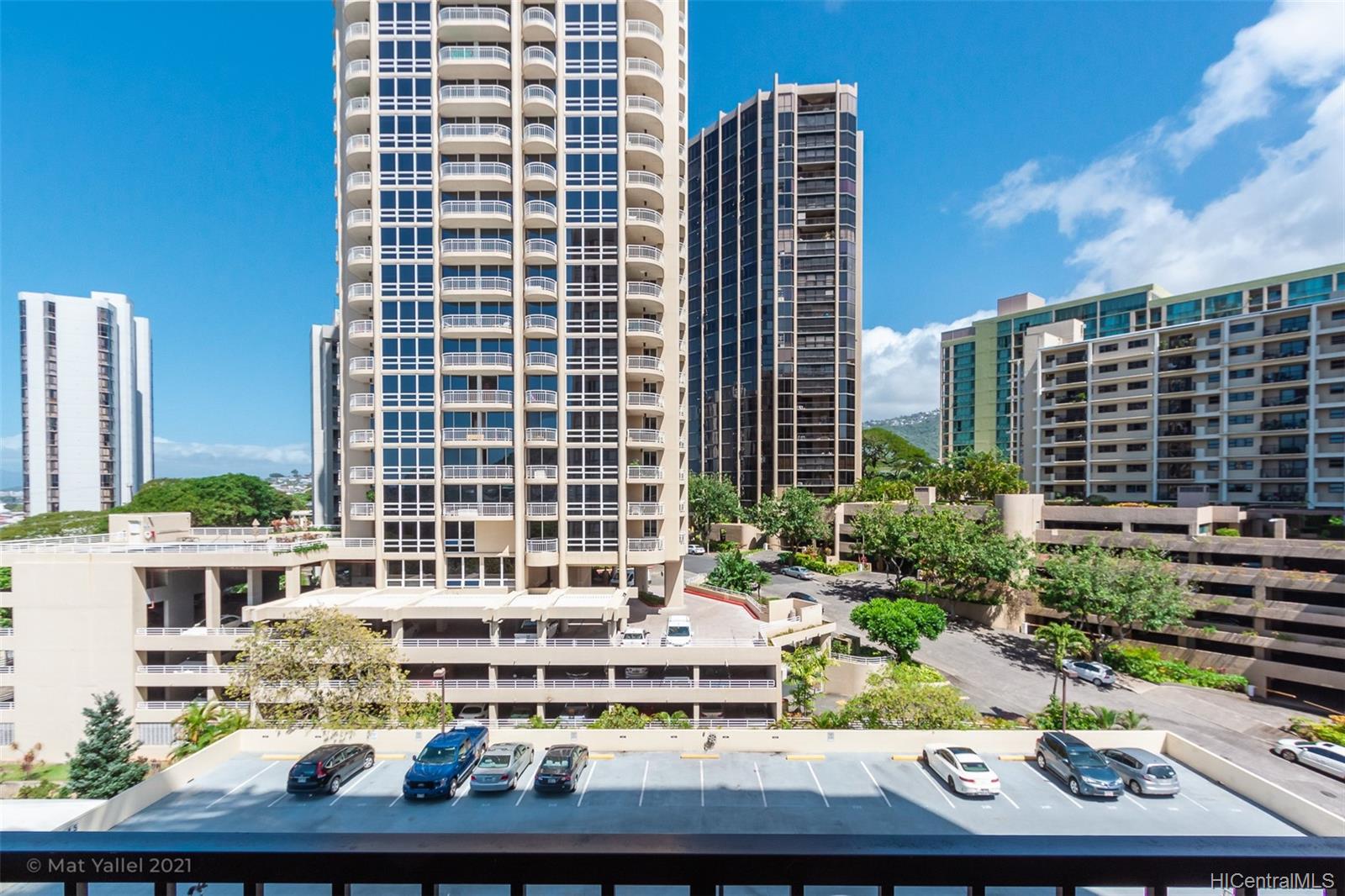 Nuuanu Brookside 55 S Judd Street Unit 908 Honolulu HI 96817 listed 03