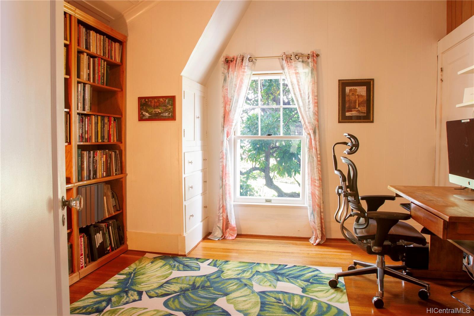 2342 Ferdinand Avenue Honolulu HI 96822 sold on 05132021