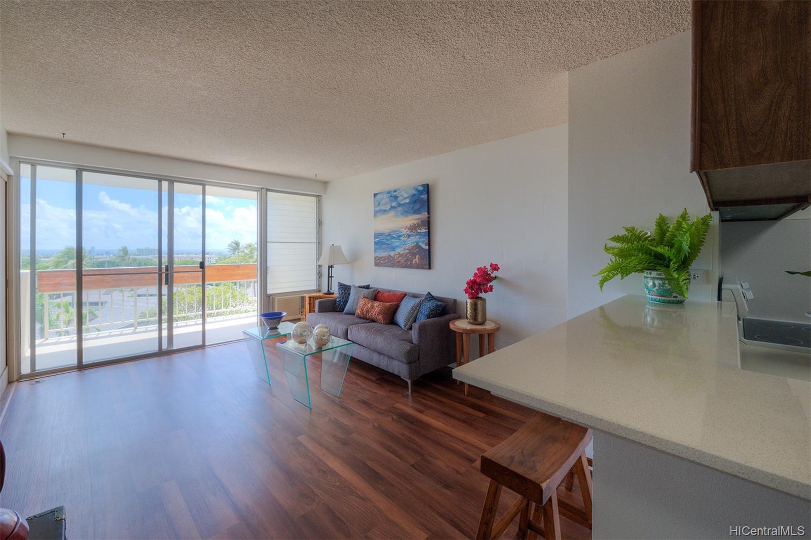 Waialae Gardens 4970 Kilauea Avenue Unit 305 Honolulu HI 96816 sold on