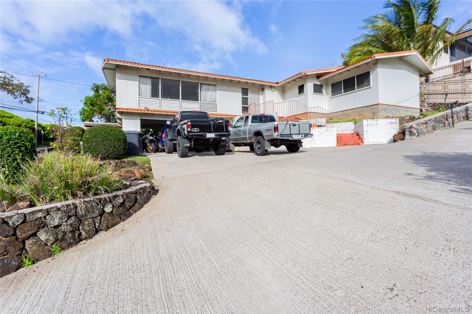 2666 E Manoa Road Honolulu HI 96822 sold on 06232021