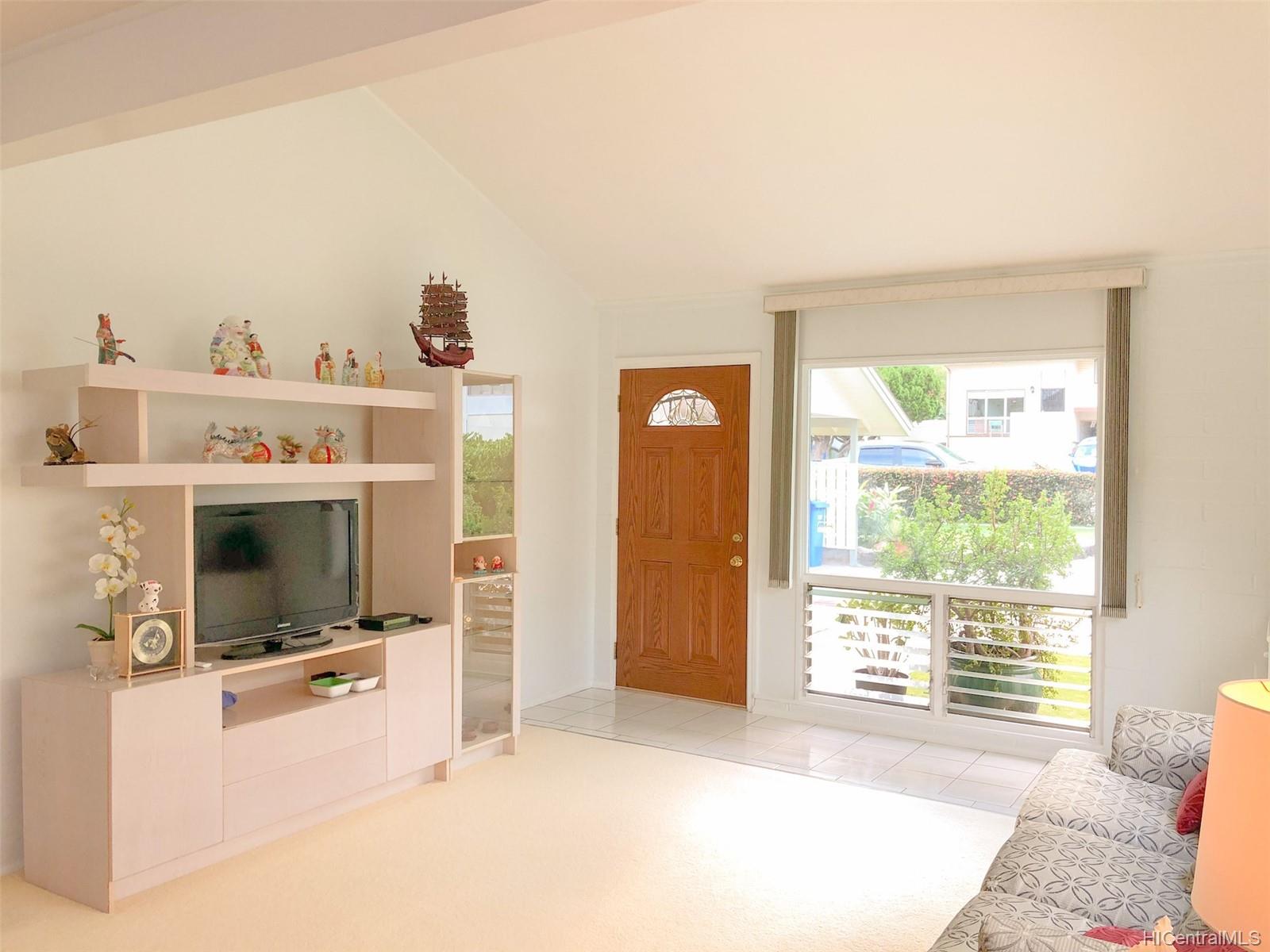 543 Pepeekeo Place Honolulu HI 96825 sold on 06162021