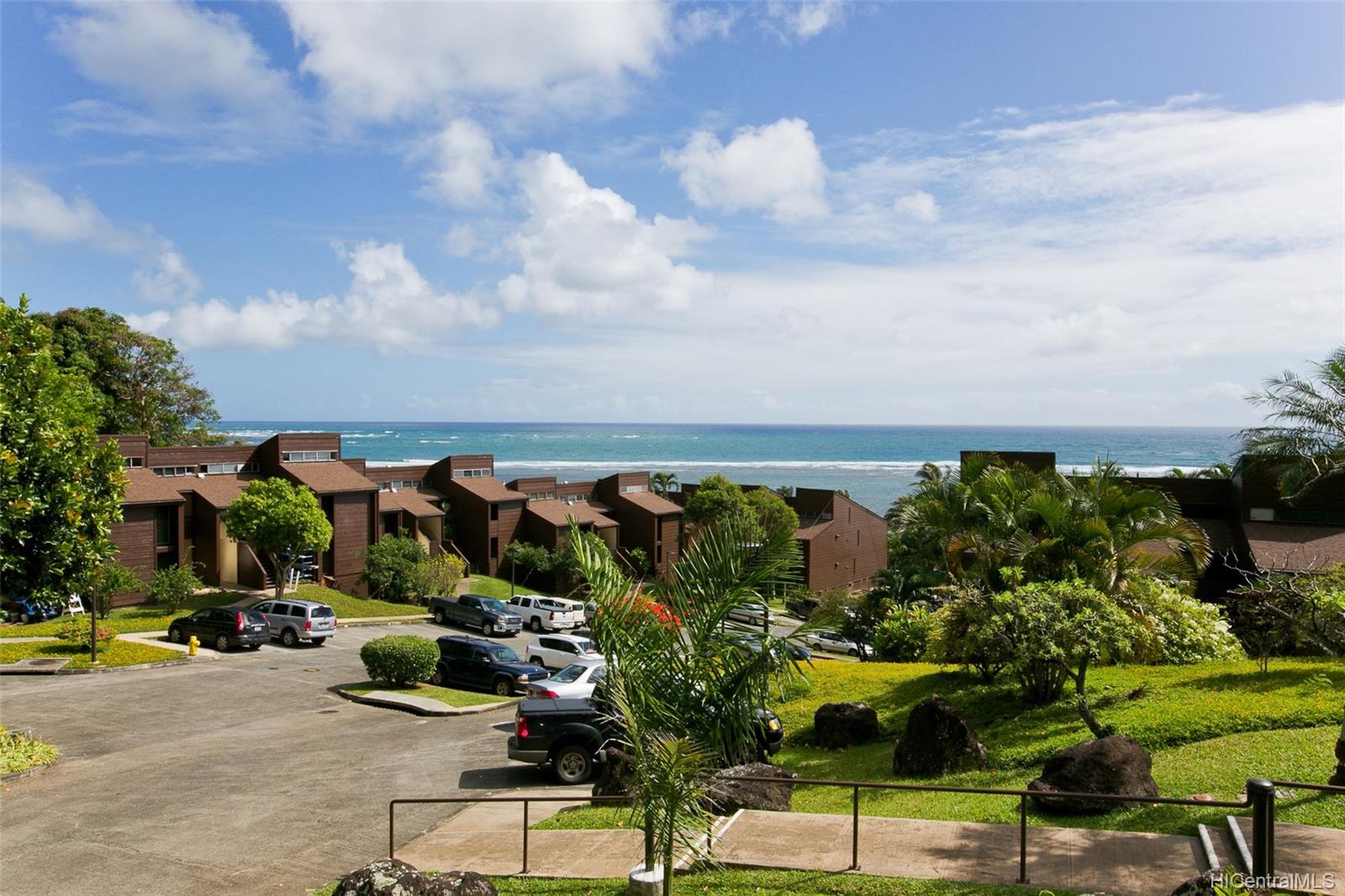 Makaua Village 51636 Kamehameha Highway Unit 316 Kaaawa HI 96730 sold