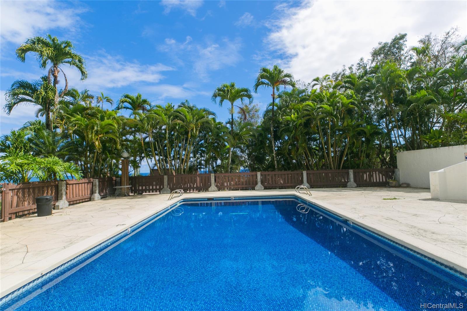 Makaua Village 51636 Kamehameha Highway Unit 316 Kaaawa HI 96730 sold