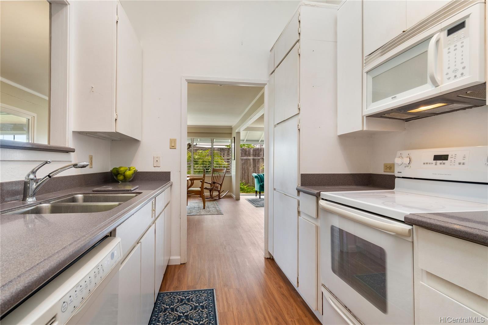 46133 Nahiku Street Kaneohe HI 96744 sold on 06092021