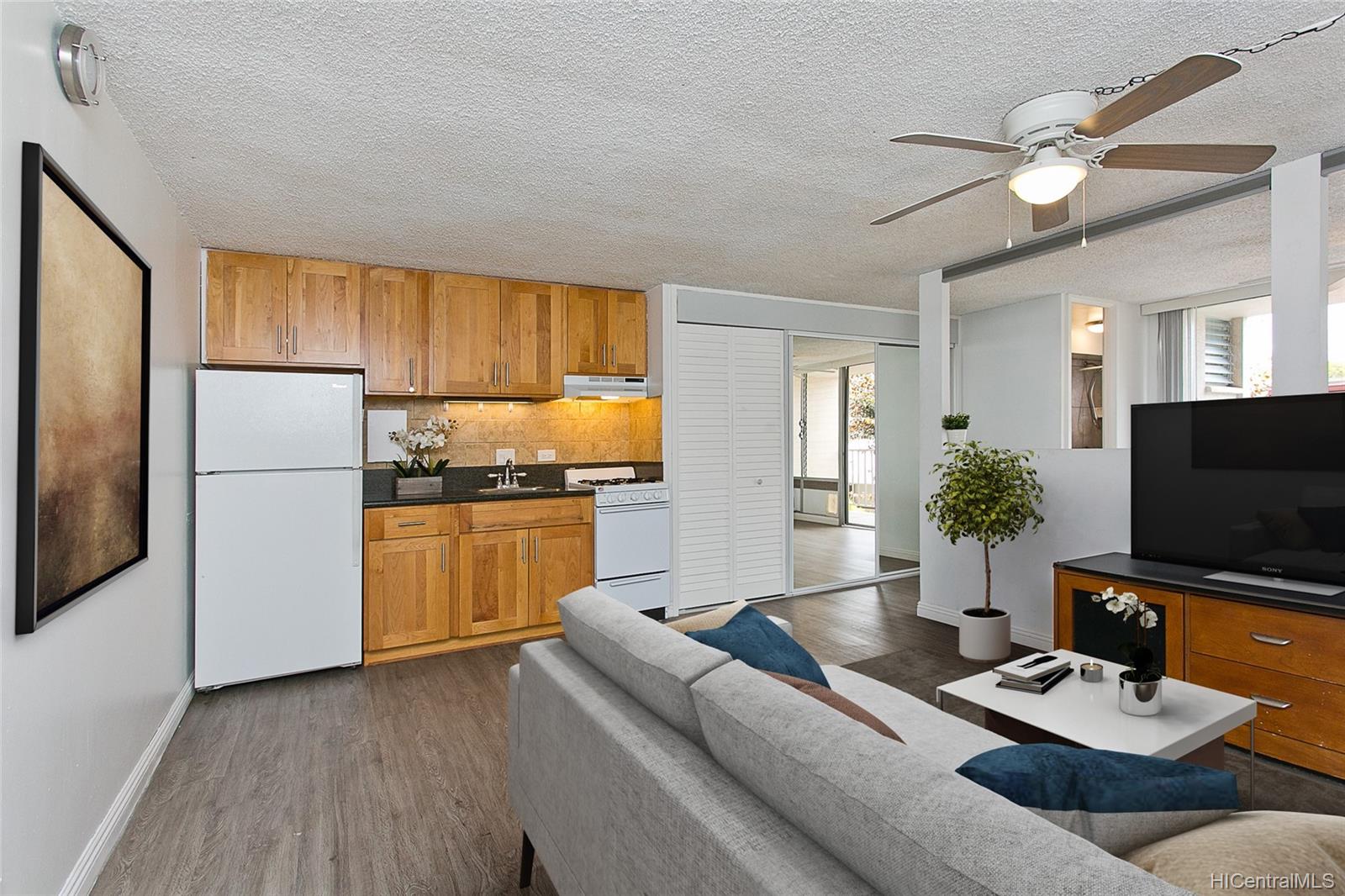 Rycroft Manor 1129 Rycroft Street Unit 205 Honolulu HI 96814 listed 04