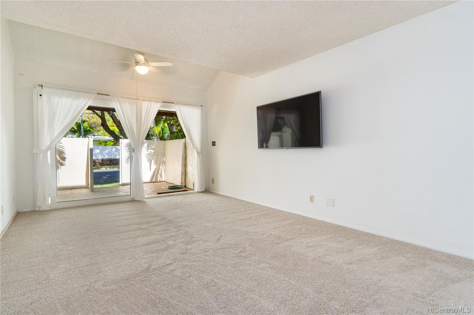 Village Green 5216 Pepeekeo Street Unit 16A Honolulu HI 96825 sold on