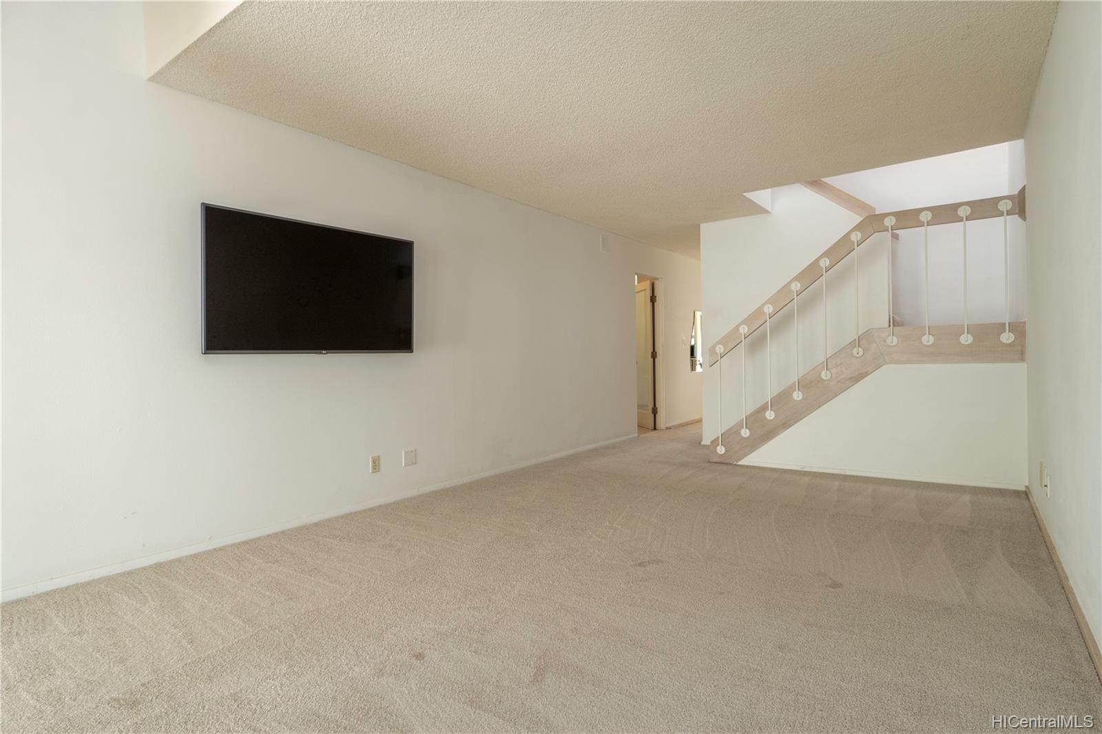 Village Green 5216 Pepeekeo Street Unit 16A Honolulu HI 96825 sold on