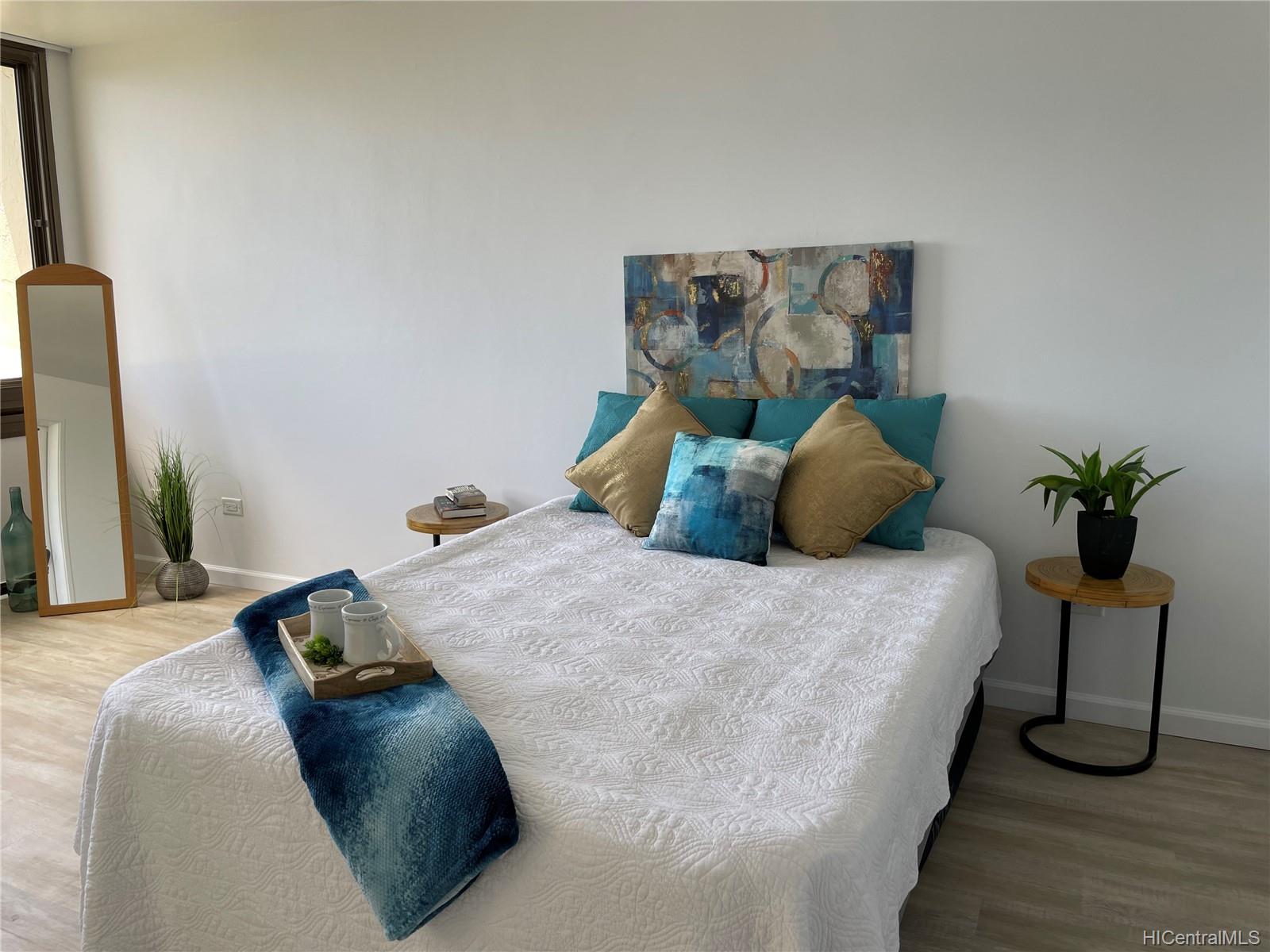 Mauna Luan 531 Hahaione Street Unit 2/19B Honolulu HI 96825 sold on 04