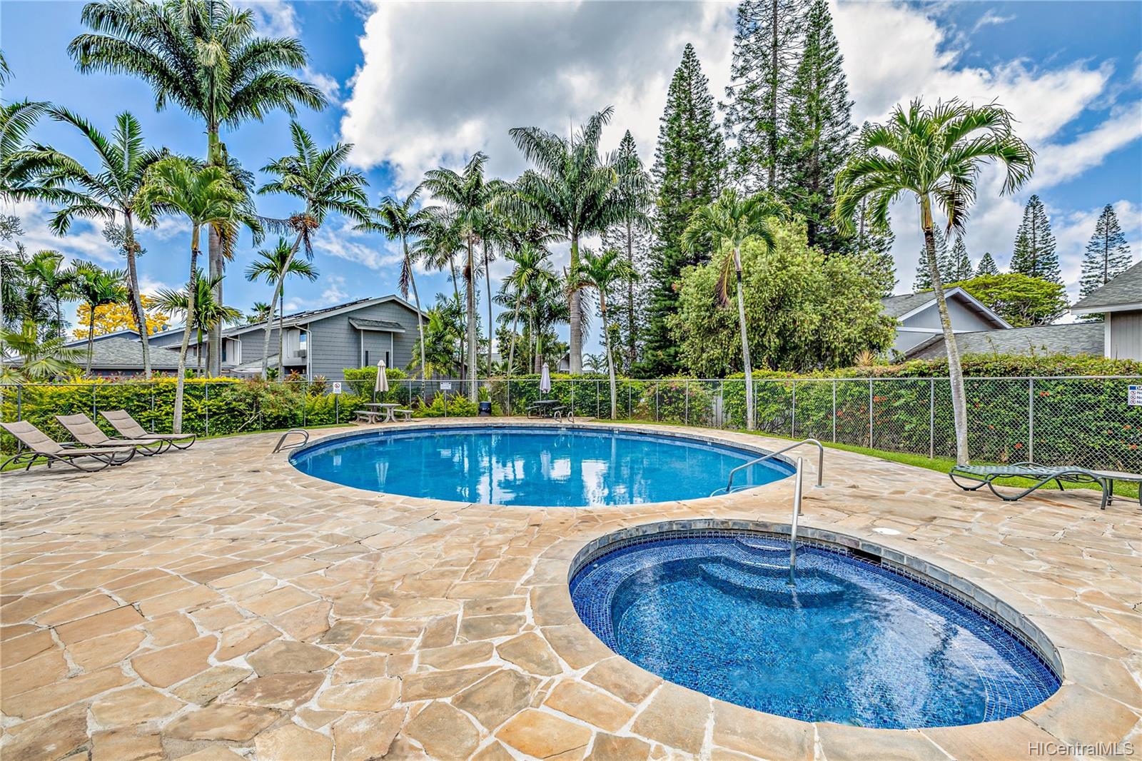 Spruce Ridge Villas 941060 Anania Circle Unit 111 Mililani HI 96789 sold on 07192021