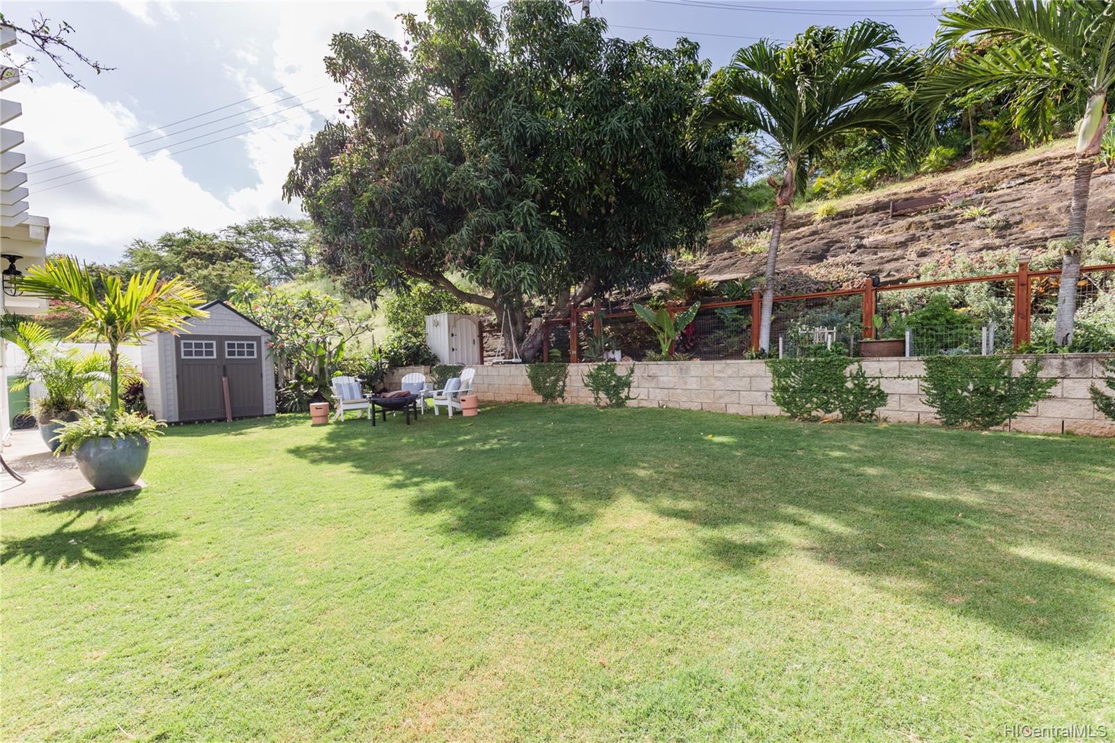 353 Kaumakani Street Honolulu HI 96825 sold on 06172021