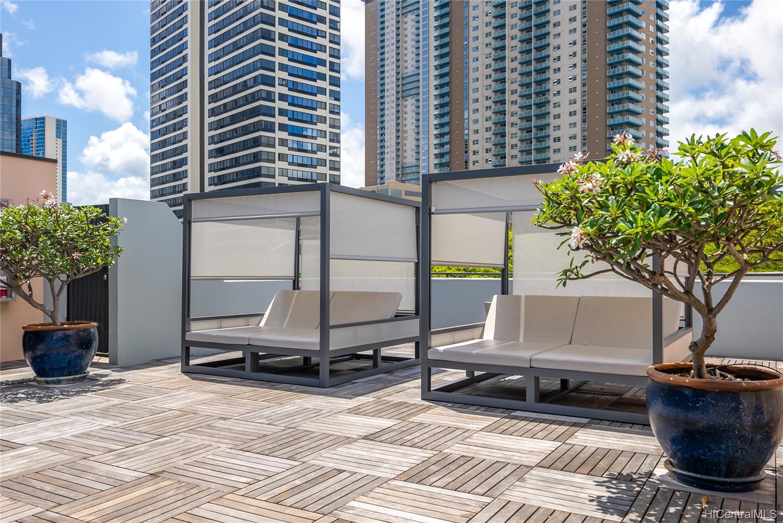 The Vanguard Lofts 720 Kapiolani Boulevard Unit 303 Honolulu HI 96813