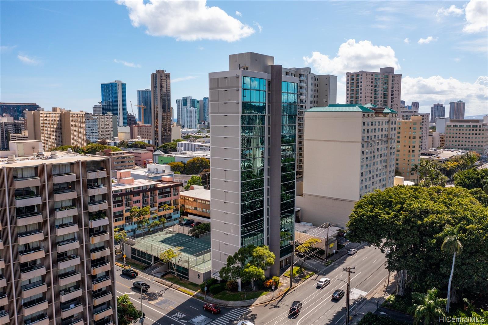 Punahou Regency 1114 Punahou Street Unit 4B Honolulu HI 96826 sold on