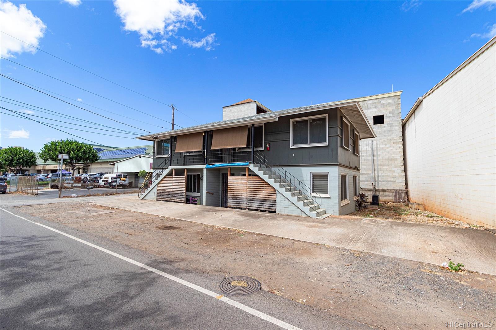 94065 Waipahu Depot Street Waipahu HI 96797 listed 06042021