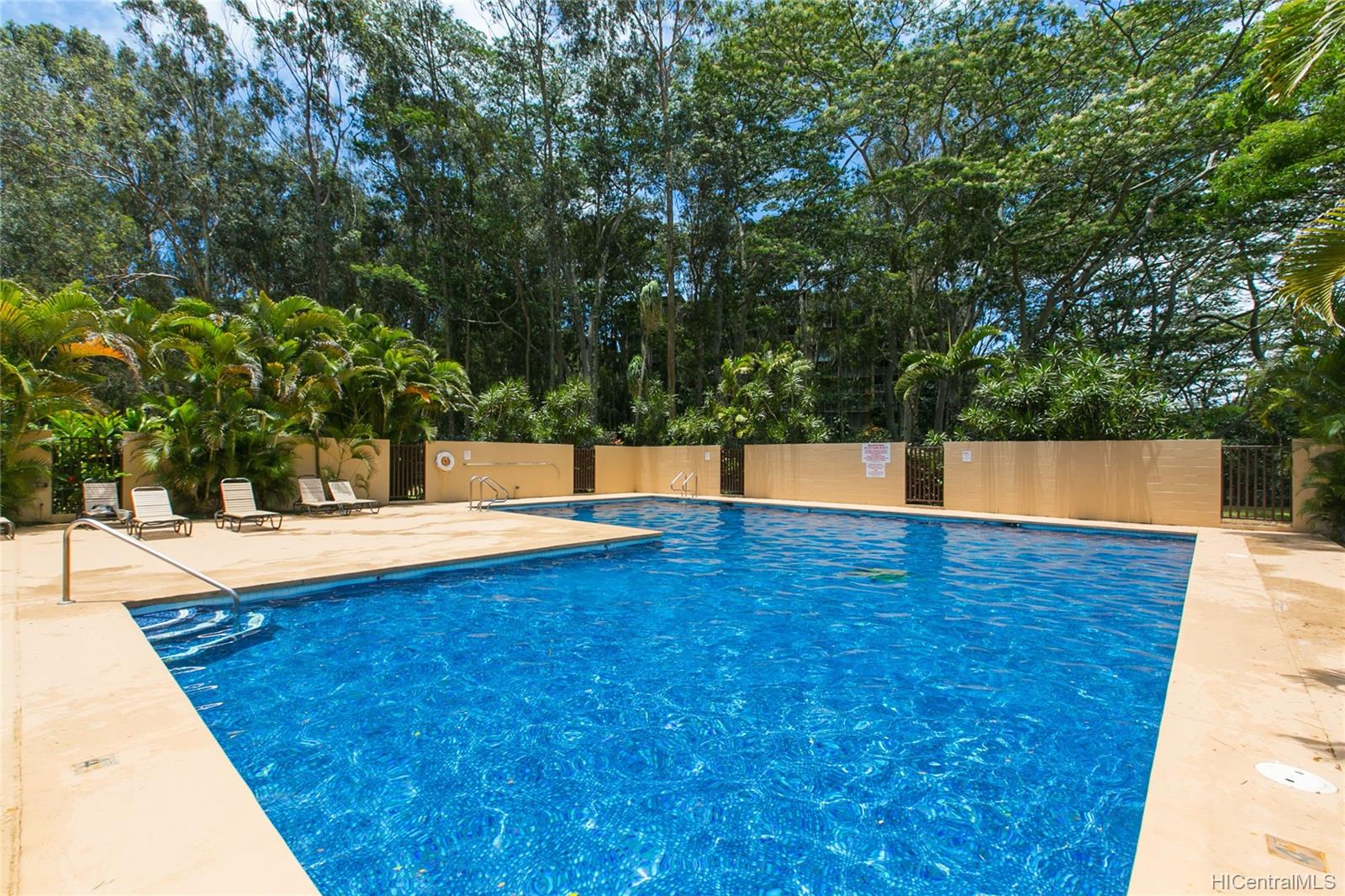 Waikalani Woodlands 95257 Waikalani Drive Unit B902 Mililani HI 96789