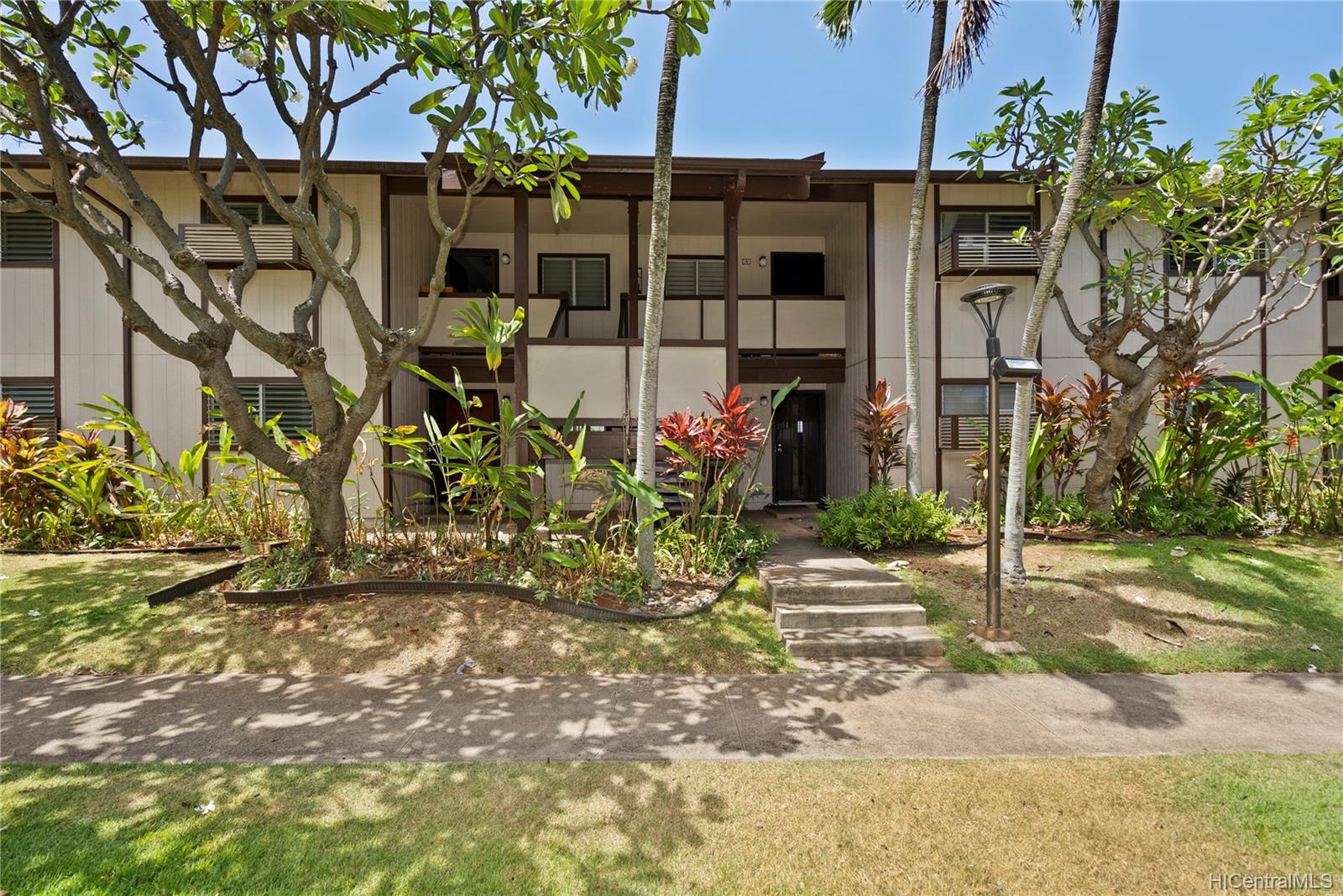 College Gardens 1 96234 Waiawa Road Unit 1/5 Pearl City HI 96782 sold