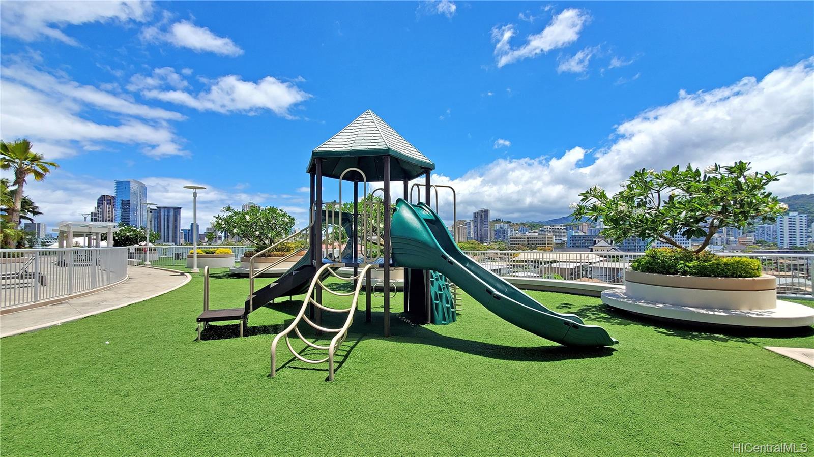 Moana Pacific 1296 Kapiolani Boulevard Unit 3601 Honolulu HI 96814 sold