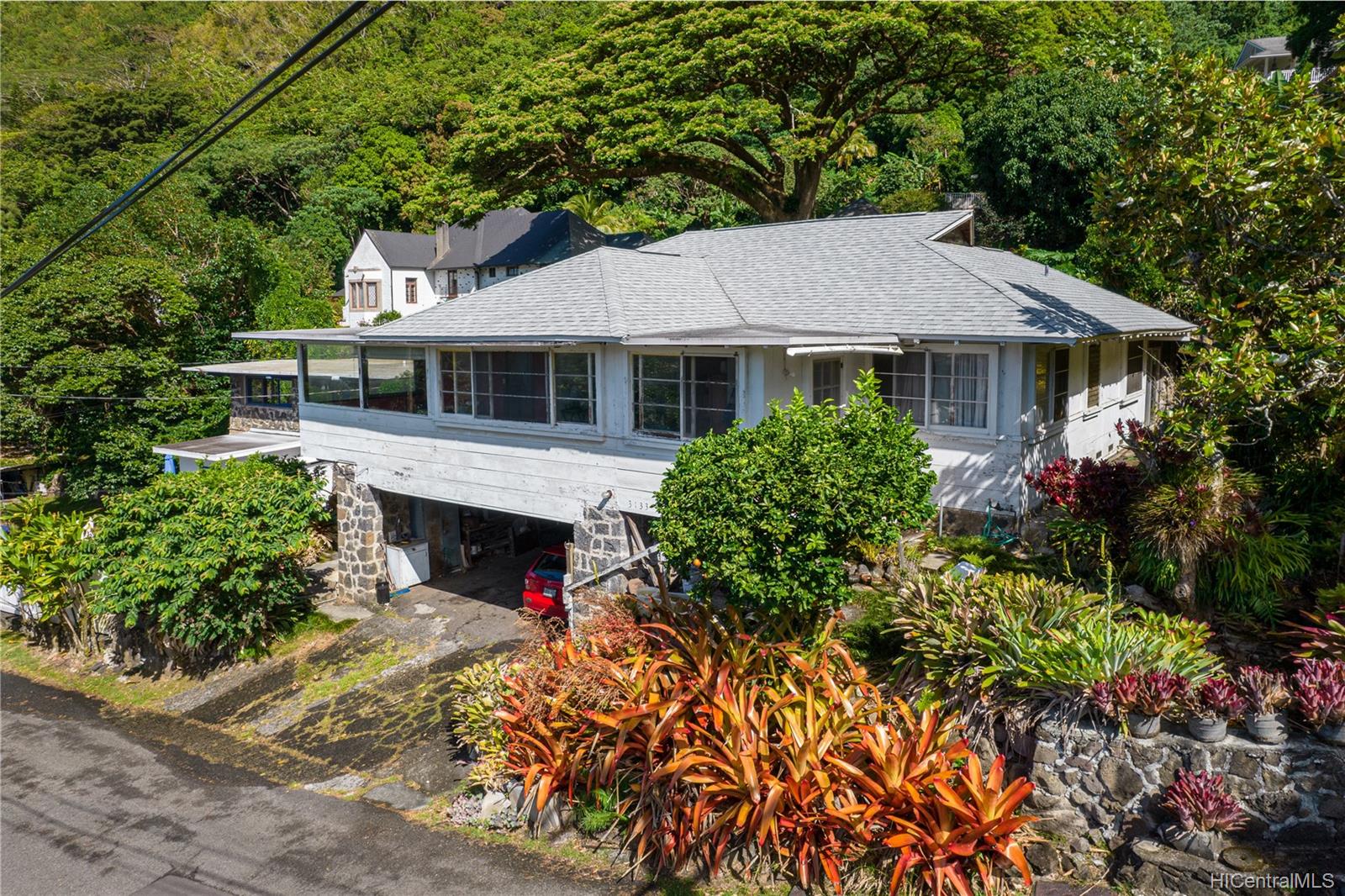 3133 Huelani Place Honolulu HI 96822 sold on 08262021