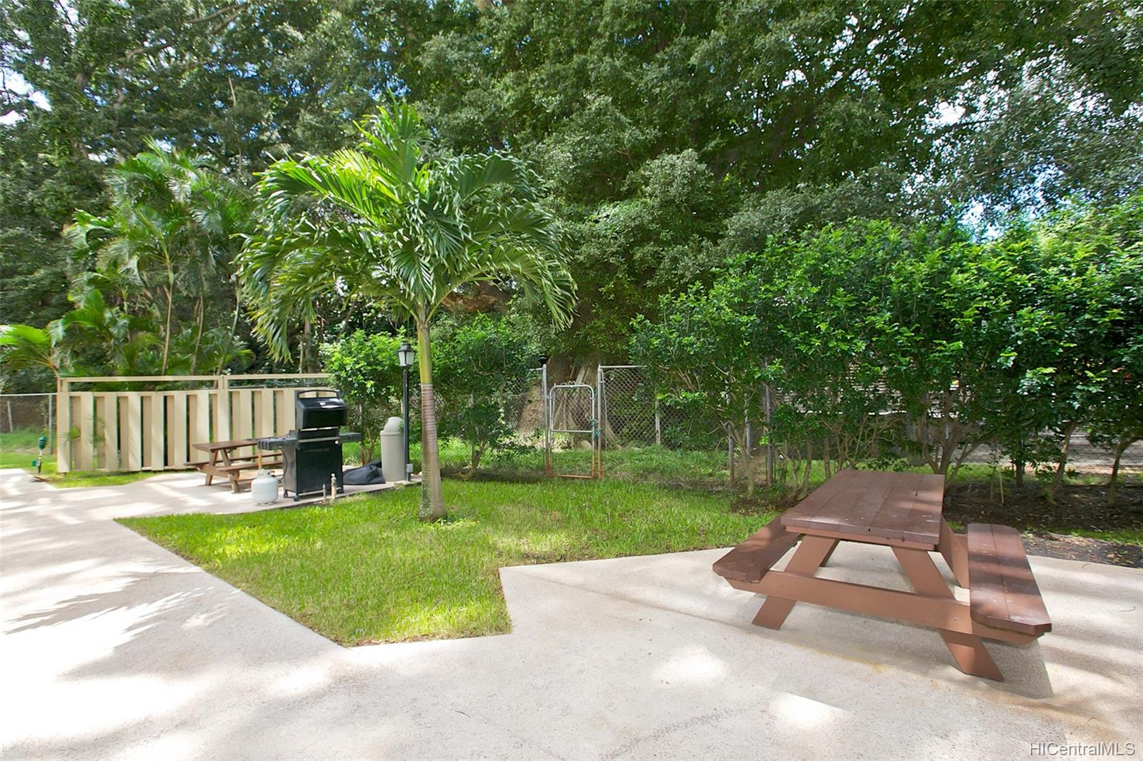 Nuuanu Brookside 55 S Judd Street Unit 907 Honolulu HI 96817 sold on 09