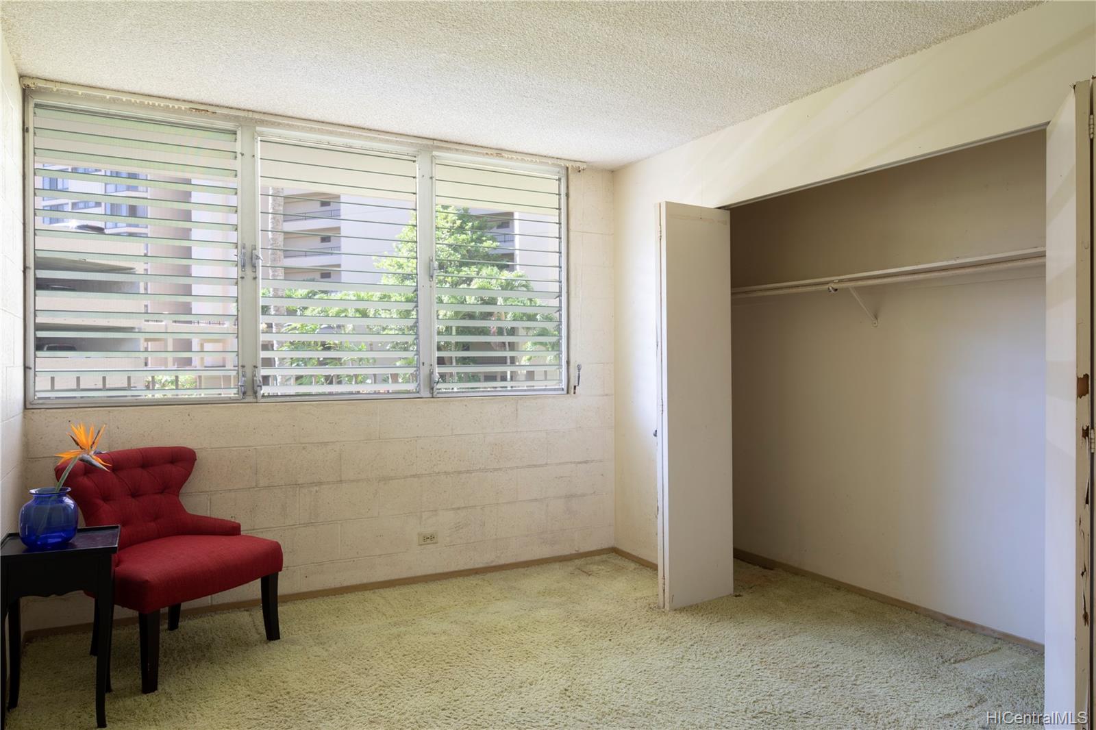 Likini West 5122 Likini Street Unit 213 Honolulu HI 96818 listed 07102021