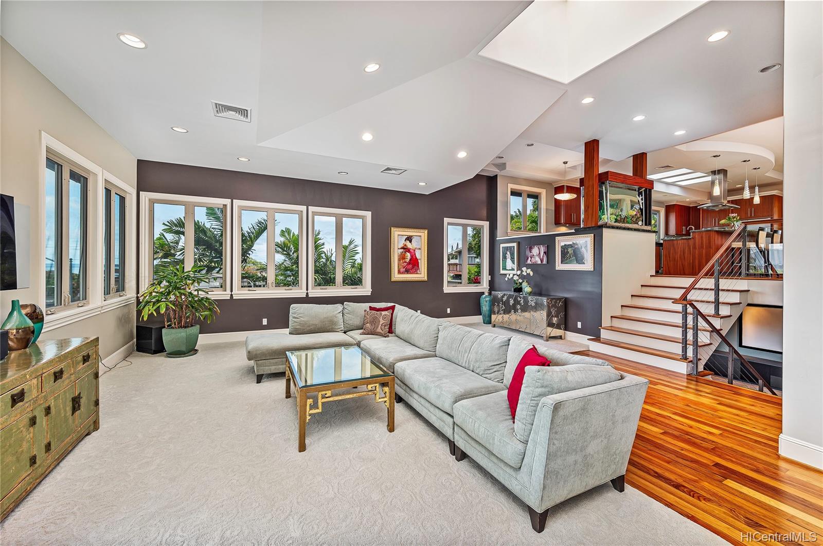 45020 Namoku Street Kaneohe HI 96744 sold on 10222021