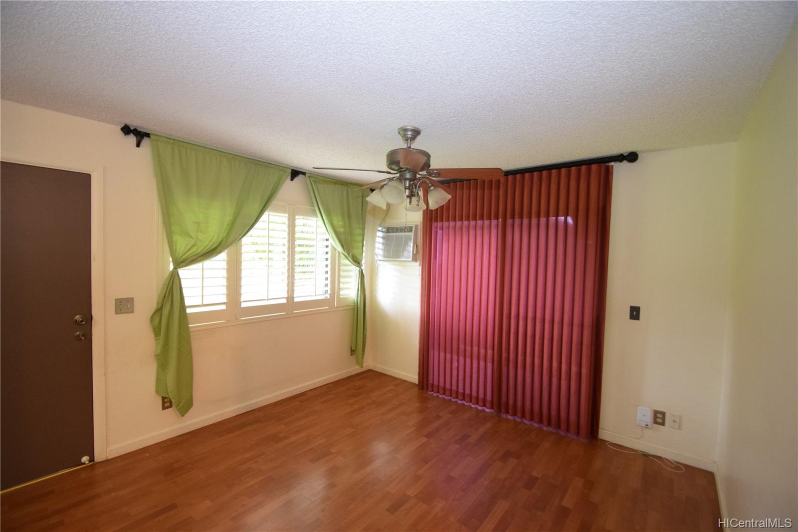 Hidden Valley Ests 2069 California Avenue Unit 8C Wahiawa HI 96786 sold