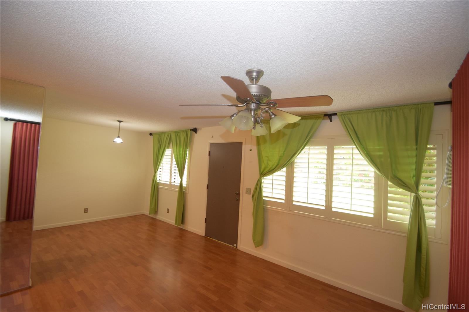 Hidden Valley Ests 2069 California Avenue Unit 8C Wahiawa HI 96786 sold