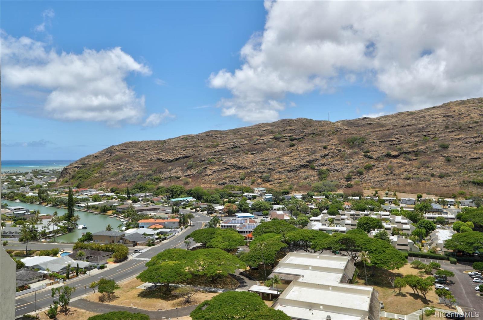 Mauna Luan 521 Hahaione Street Unit 2/19G Honolulu HI 96825 sold on 12