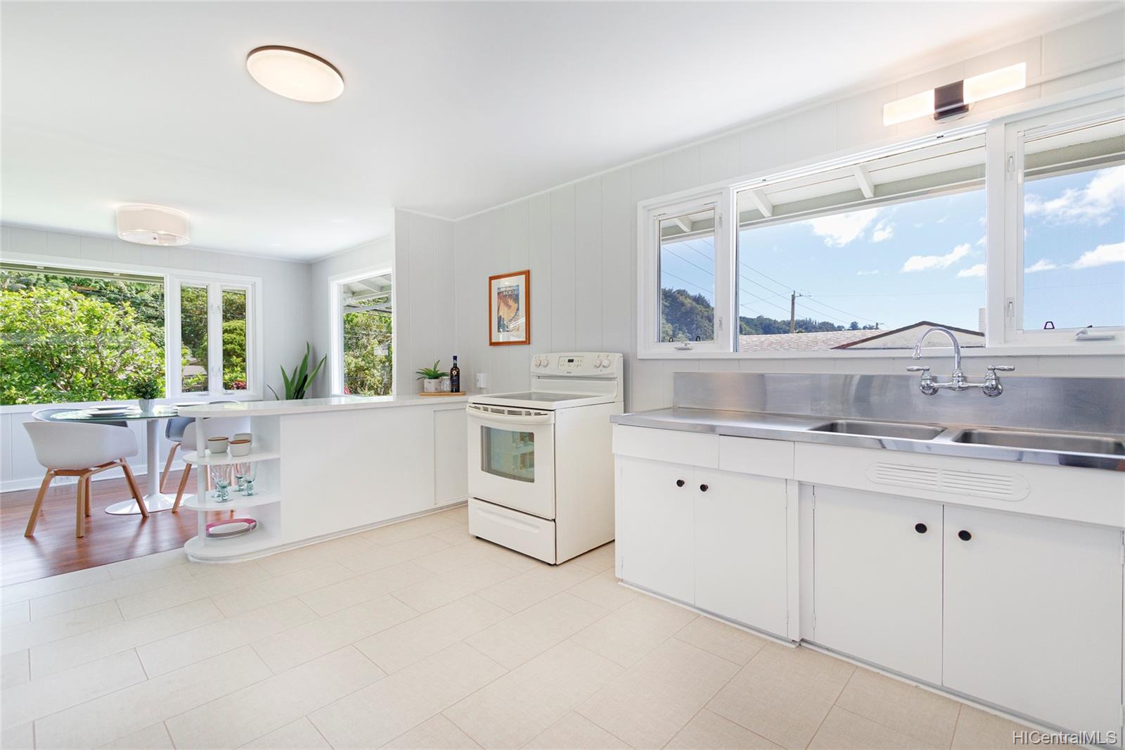 3752 Old Pali Road Honolulu HI 96817 sold on 11052021