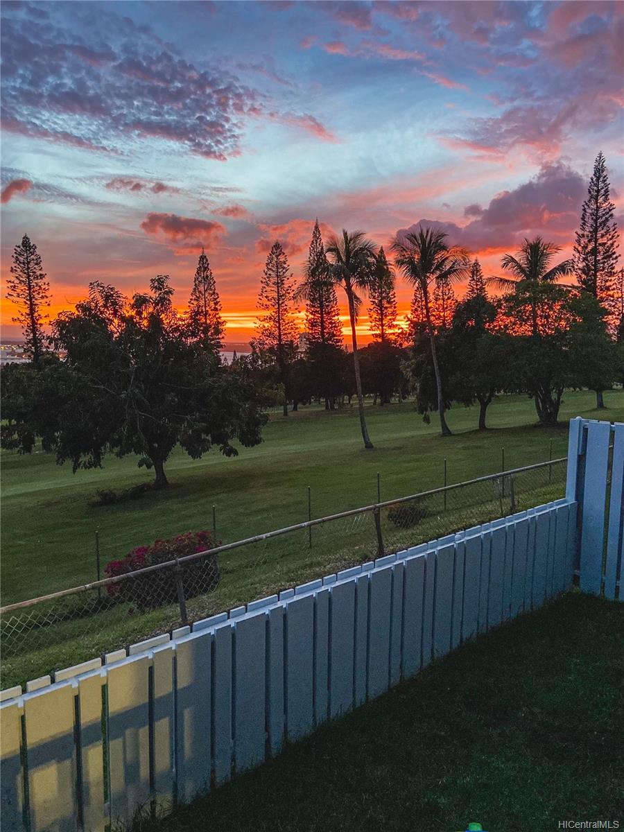 Ridgeway B1 98871D Kaonohi Street Unit 57 Aiea HI 96701 sold on 10202021