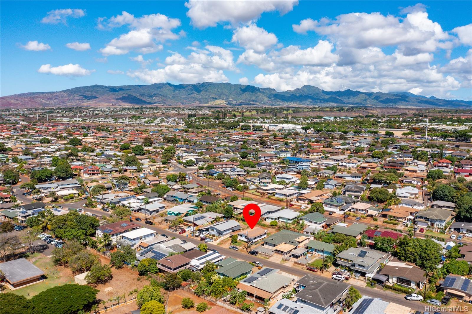 941268 Huakai Street Waipahu HI 96797 sold on 09072021