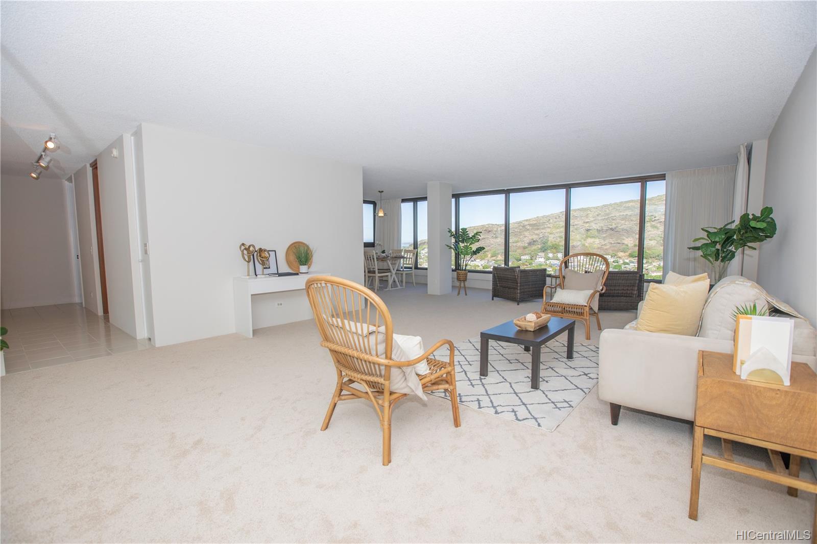 Mt Terrace 250 Kawaihae Street Unit 11C Honolulu HI 96825 sold on 1025