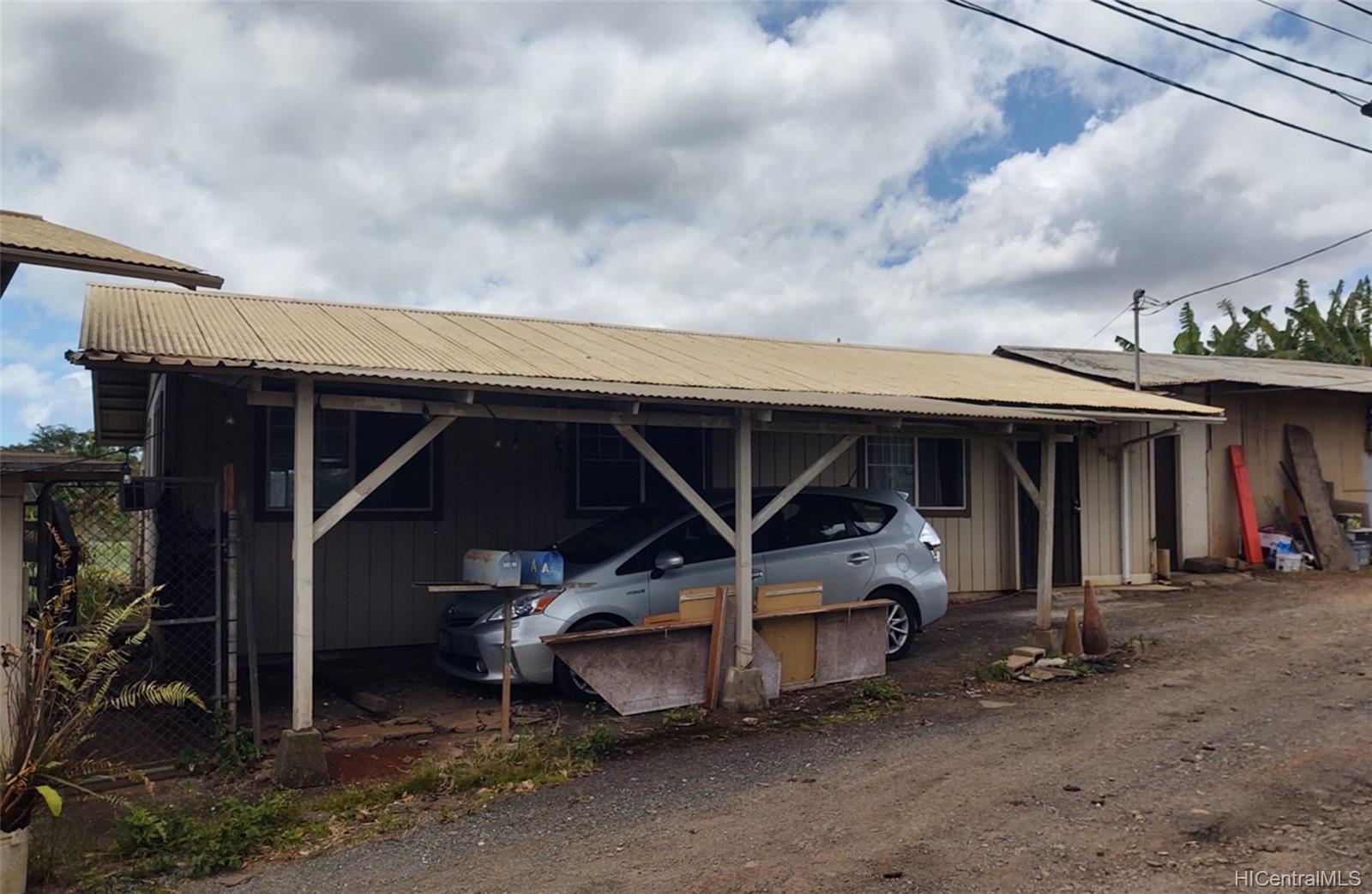 96189 Waiawa Road Pearl City HI 96782 listed 09142021