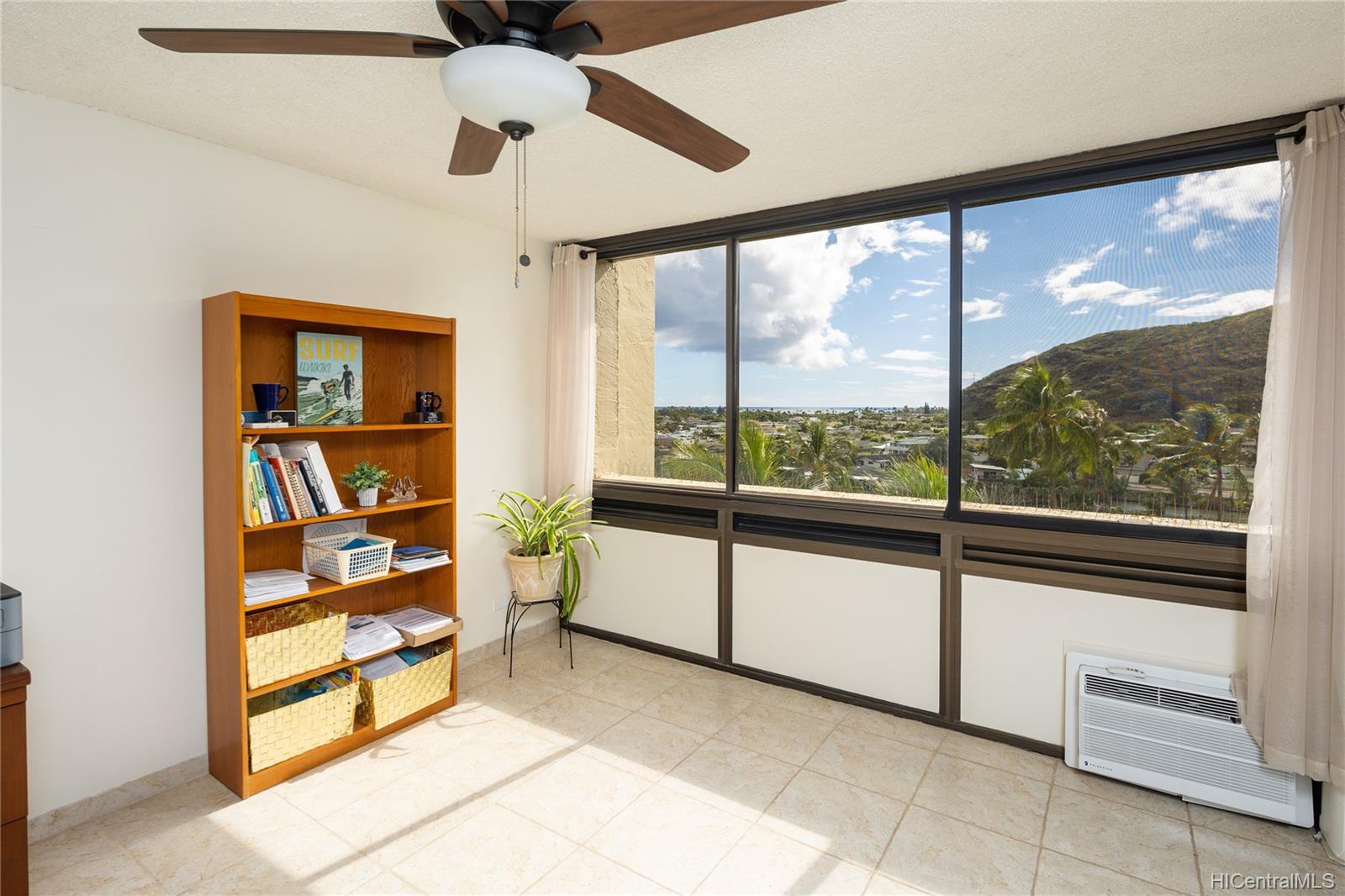 Mauna Luan 501 Hahaione Street Unit 1/7J Honolulu HI 96825 sold on 11
