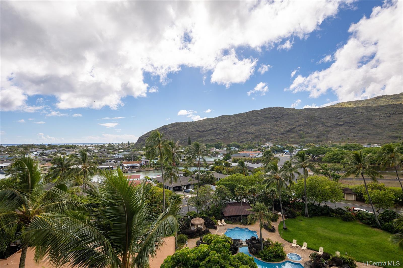 Mauna Luan 501 Hahaione Street Unit 1/7J Honolulu HI 96825 sold on 11