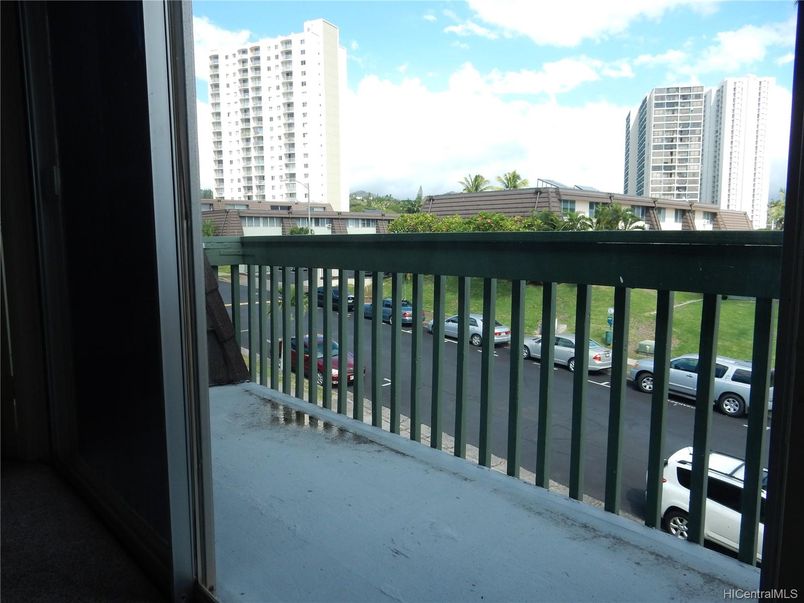 Pacific Village 98260 Ualo Street Unit O2 Aiea HI 96701 sold on 01132022