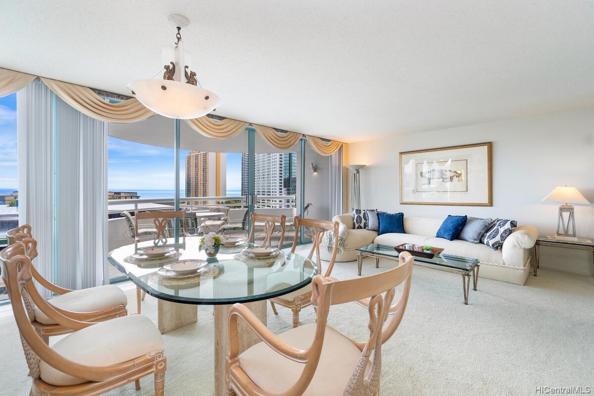 Uraku Tower Hawaii 1341 Kapiolani Boulevard Unit 16D Honolulu HI 96814 sold on 12032021