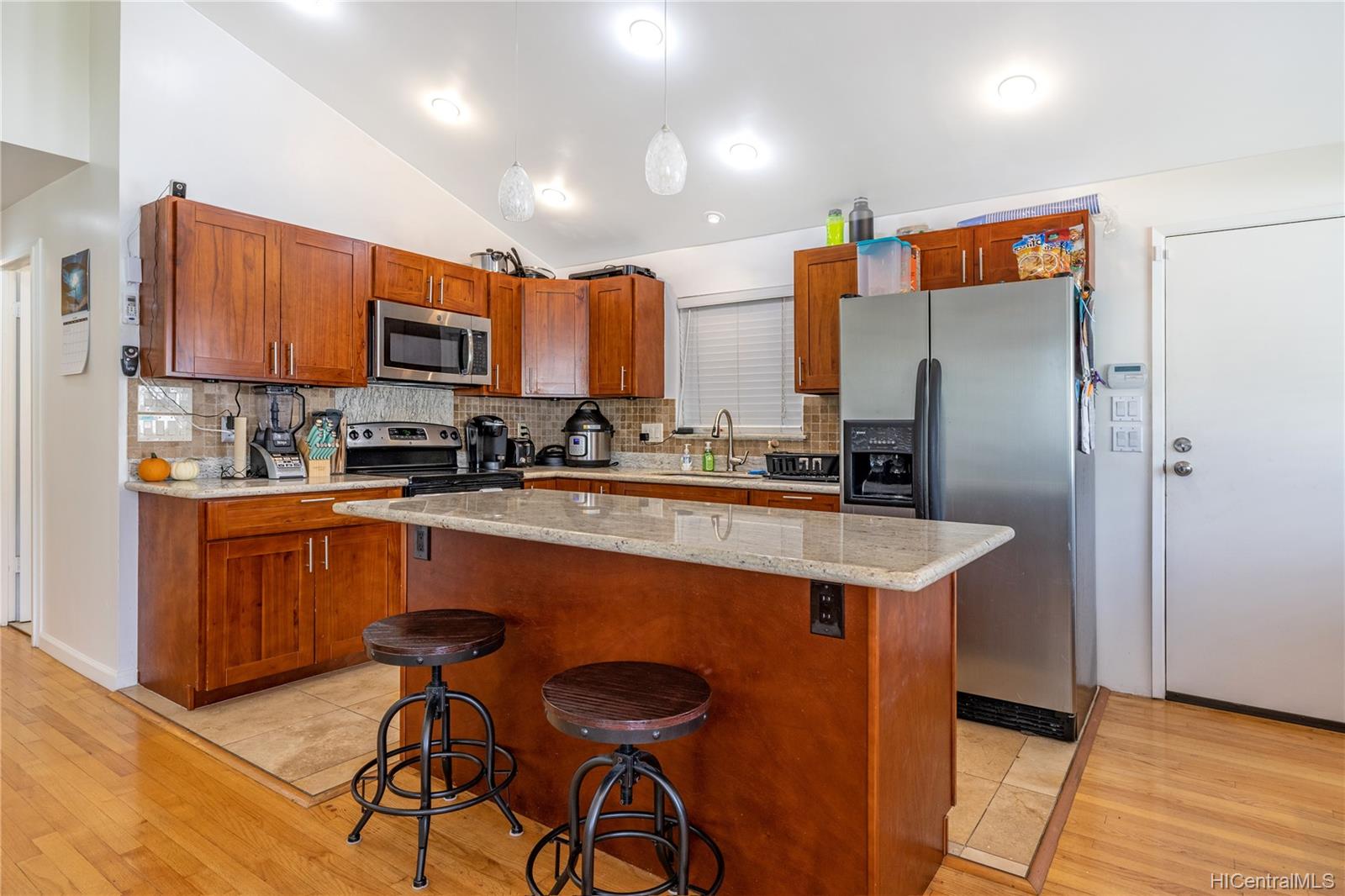 2415 Bingham Street Honolulu HI 96826 sold on 03042022