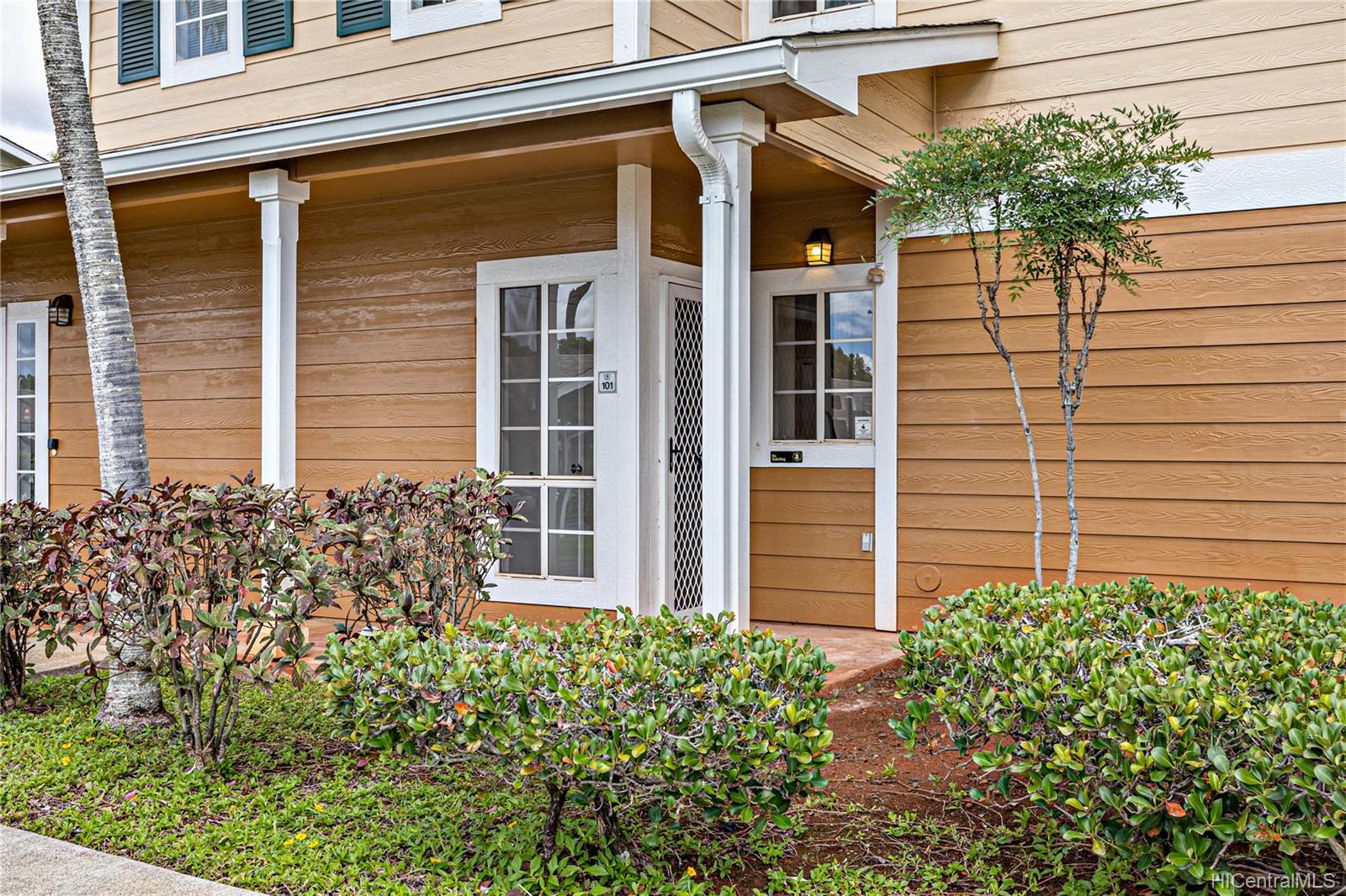 Highlands At Waikele 94602 Lumiauau Street Unit R101 Waipahu HI 96797