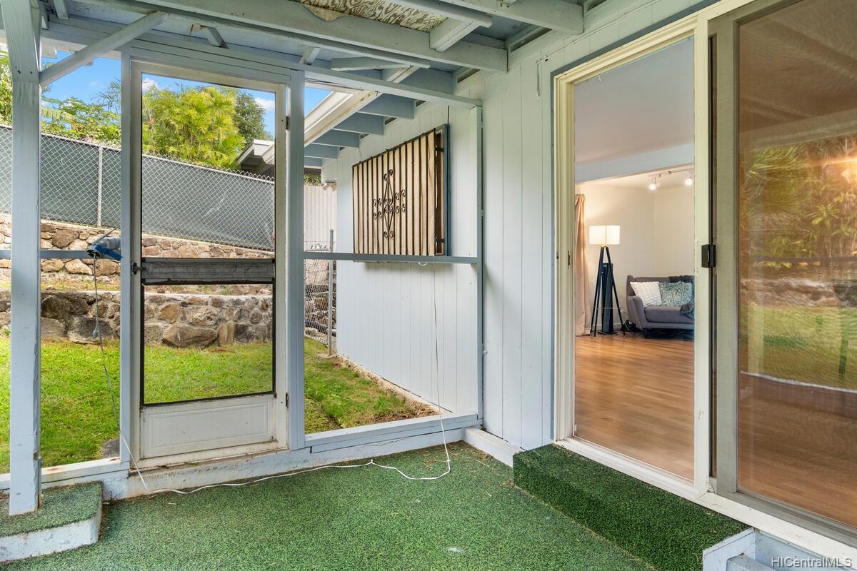 2430 Kula Kolea Drive Honolulu HI 96819 sold on 01132022