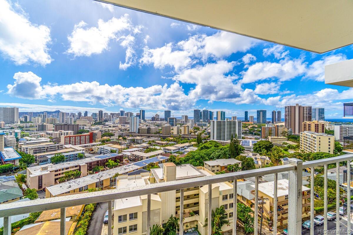 Crown Thurston 1069 Spencer Street Unit 1102 Honolulu HI 96822 sold on