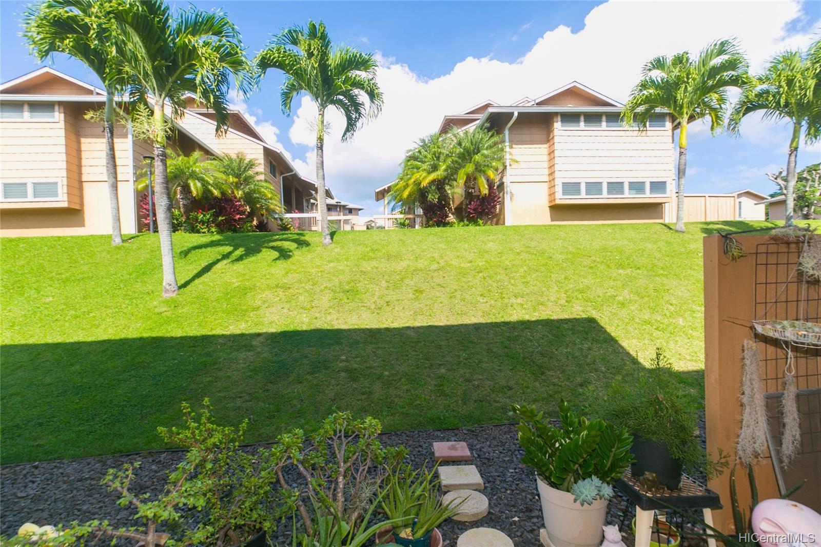 Waiau Garden Villa 981361 Koaheahe Place Unit 114 Pearl City HI 96782