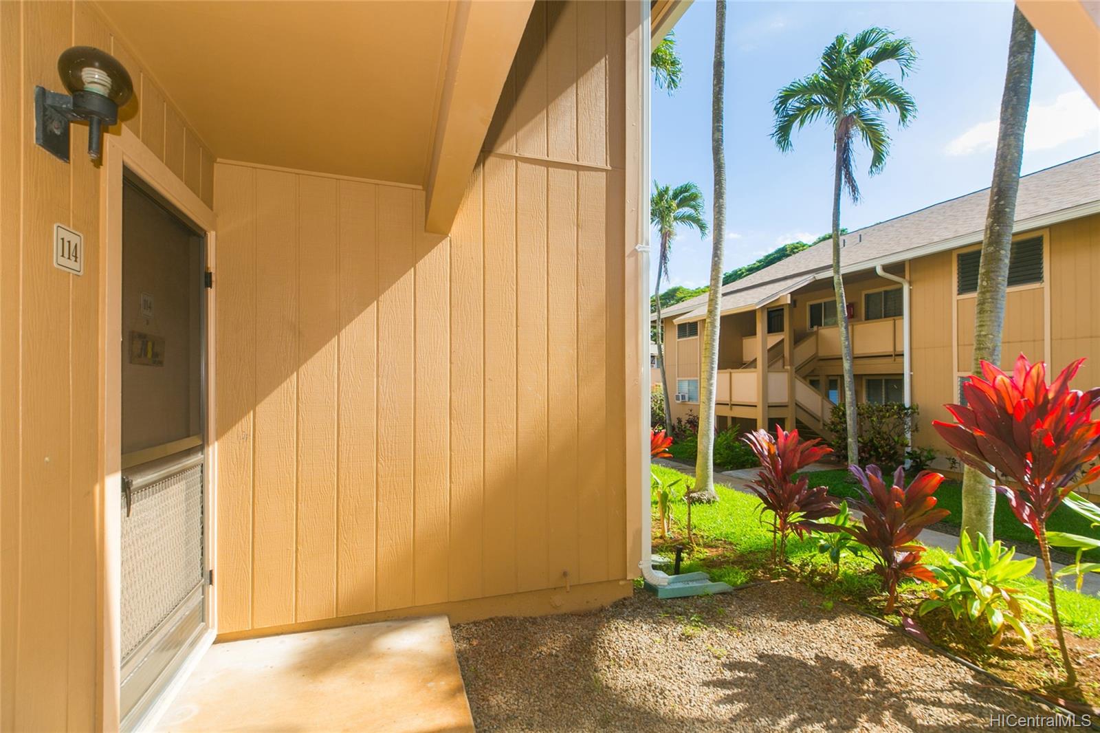 Waiau Garden Villa 981361 Koaheahe Place Unit 114 Pearl City HI 96782