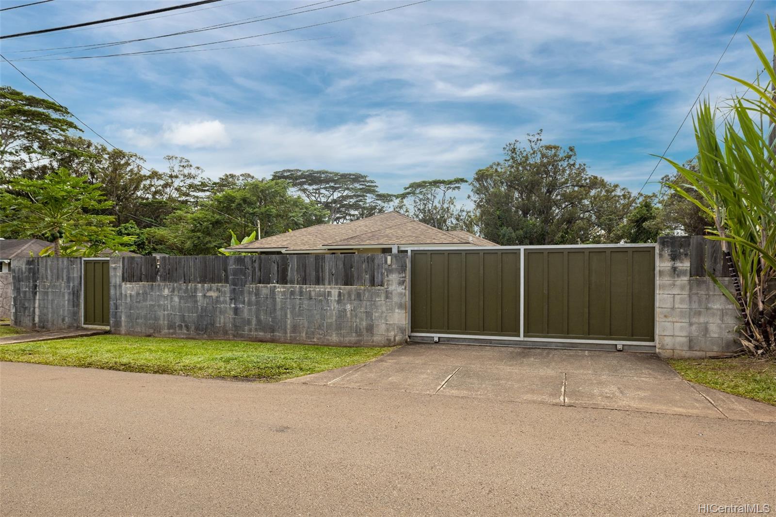 67 Karsten Drive Wahiawa HI 96786 sold on 01052022