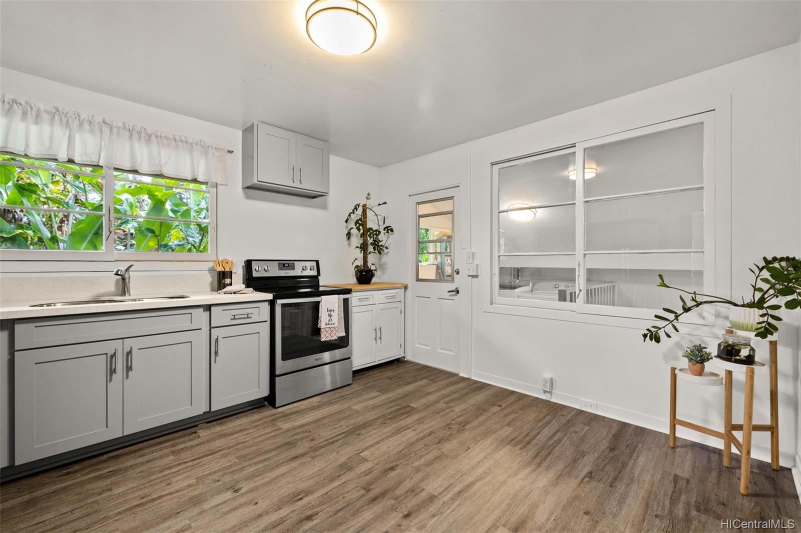 67 Karsten Drive Wahiawa HI 96786 sold on 01052022