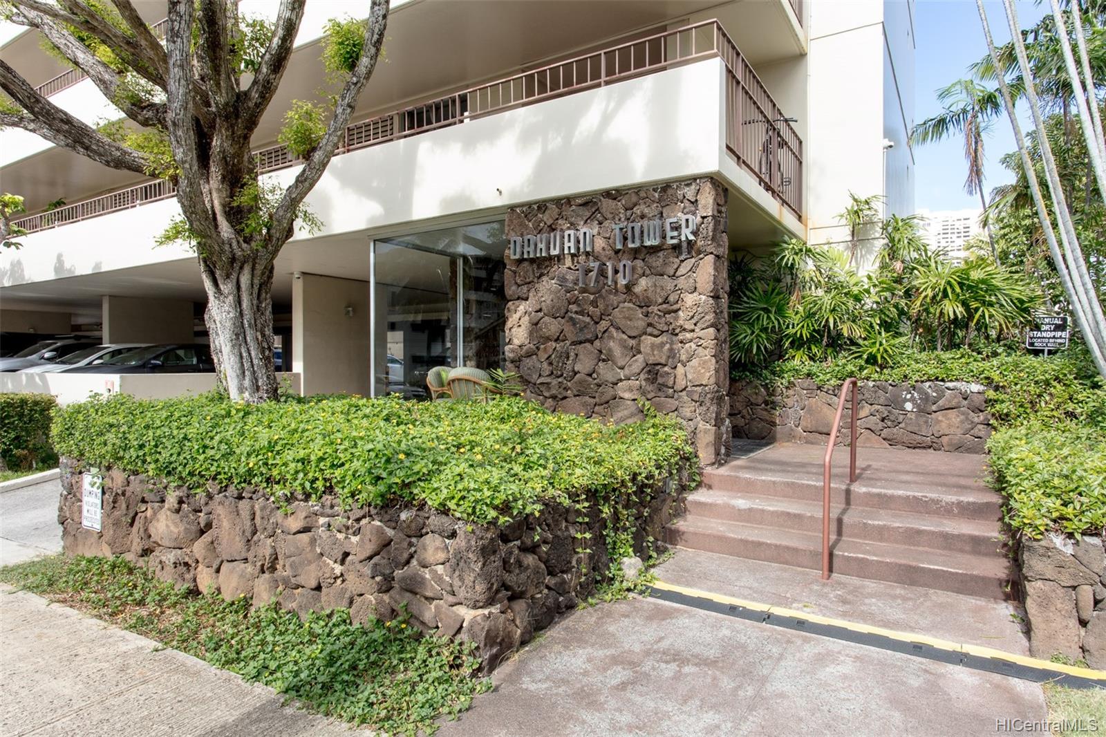 Punahou Haleoahuan Tower Ltd 1710 Makiki Street Unit 606 Honolulu HI
