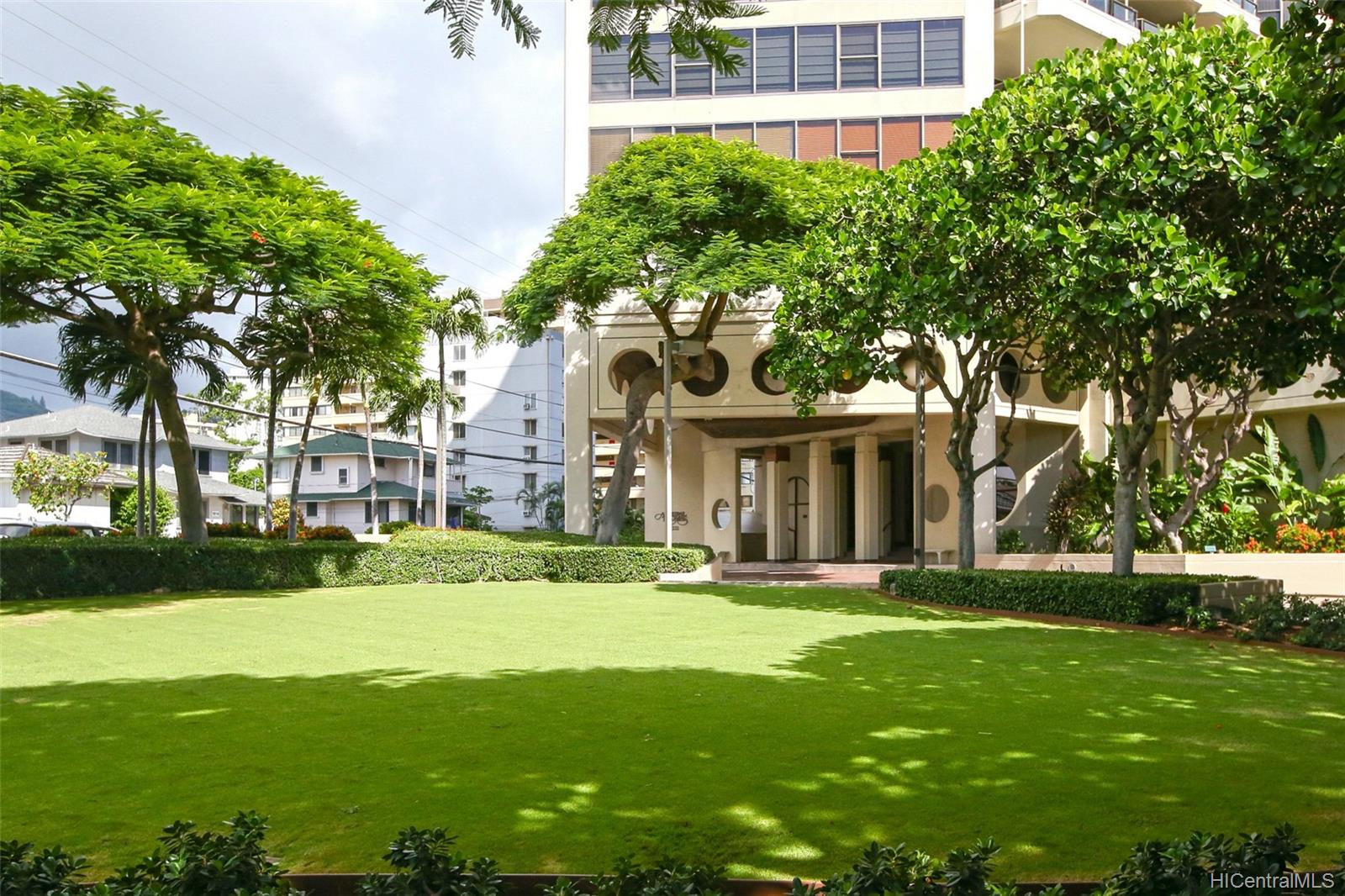 Admiral Thomas Apts 1221 Victoria Street Unit 2804 Honolulu HI 96814
